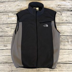 Men’s The North Face fleece vest, size M.